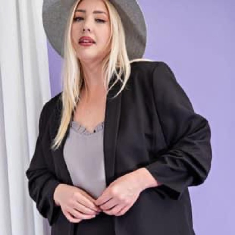 ee:some black blazer